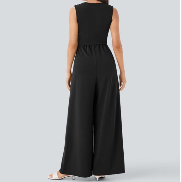 New Halara Black V Neck Sleeveless Pockets Easy-Peezy Jumpsuit Size Medium - Picture 2 of 7